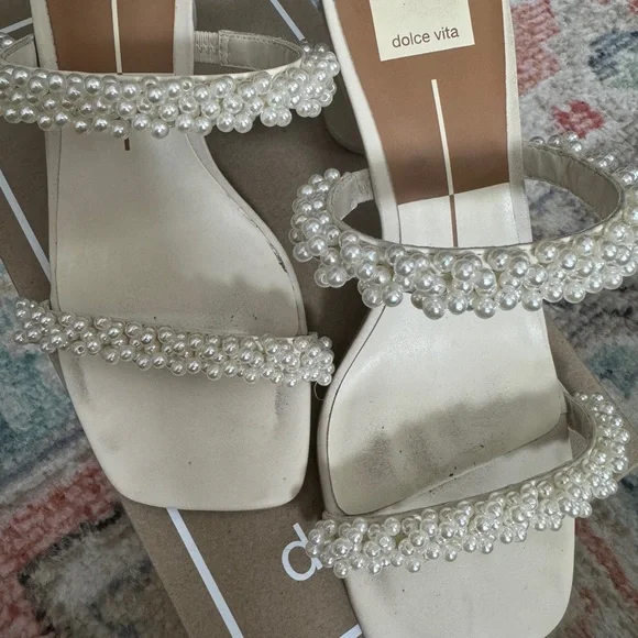 Dolce Vita Noel Heels Vanilla Pearls - Picture 5 of 6
